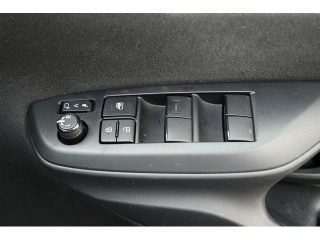 Toyota YARIS 2020-10 195510-19