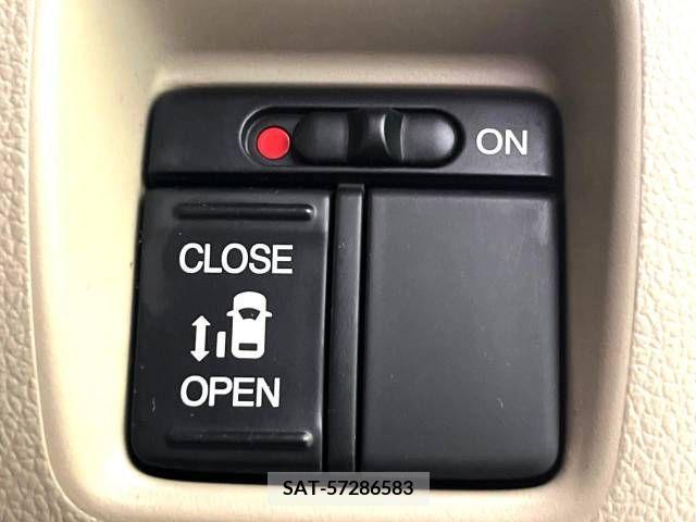 Honda N BOX CUSTOM 2013-08 328766-3