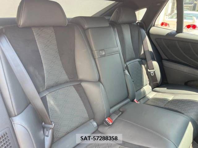 Lexus LS 2019-02 354228-9