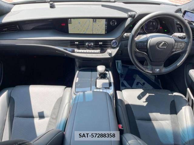 Lexus LS 2019-02 354228-1