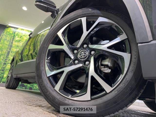 Toyota C-HR 2018-02 264011-13