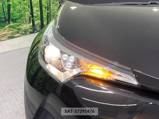 Toyota C-HR 2018-02 264011-12