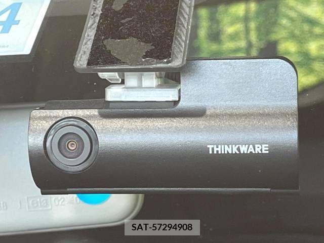 Suzuki SWIFT 2021-04 320954-5