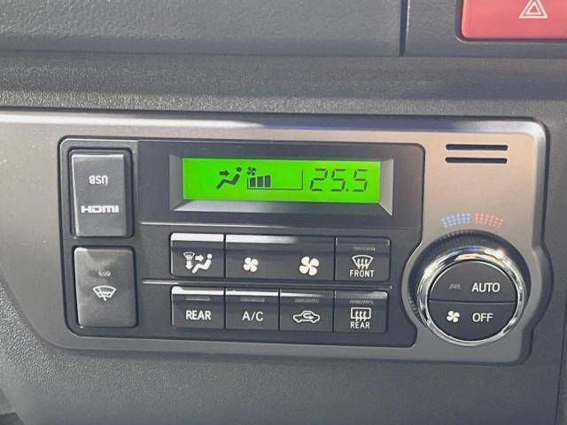 Toyota HIACE VAN 2022-08 12410-6