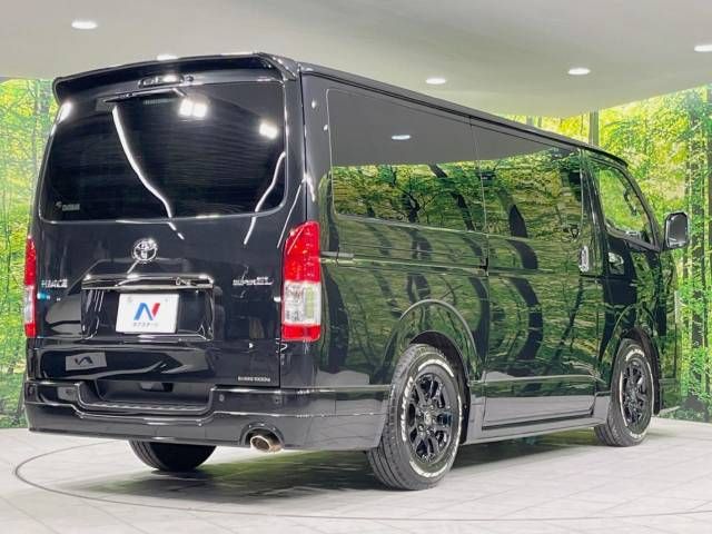Toyota HIACE VAN 2022-08 12410-17