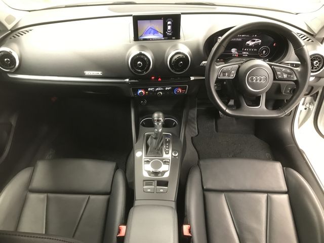 Audi A3 SEDAN 2019-05 180409-16