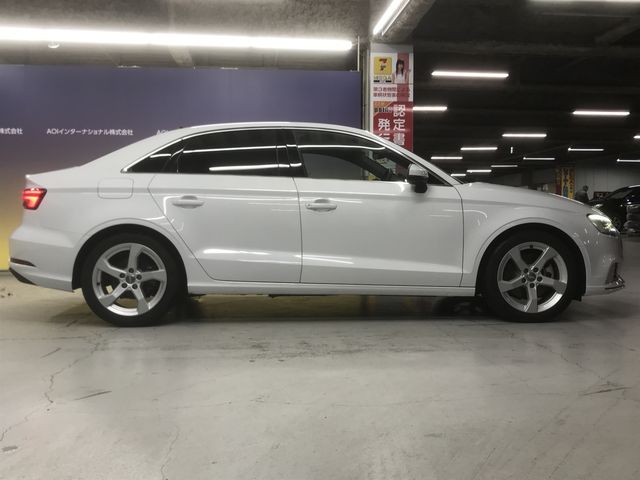 Audi A3 SEDAN 2019-05 180409-14