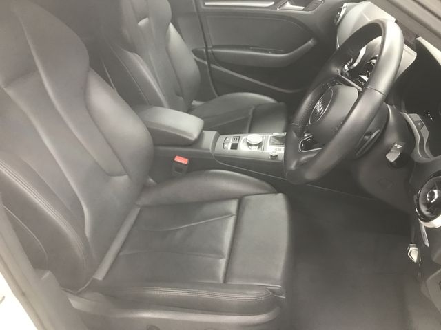 Audi A3 SEDAN 2019-05 180409-5
