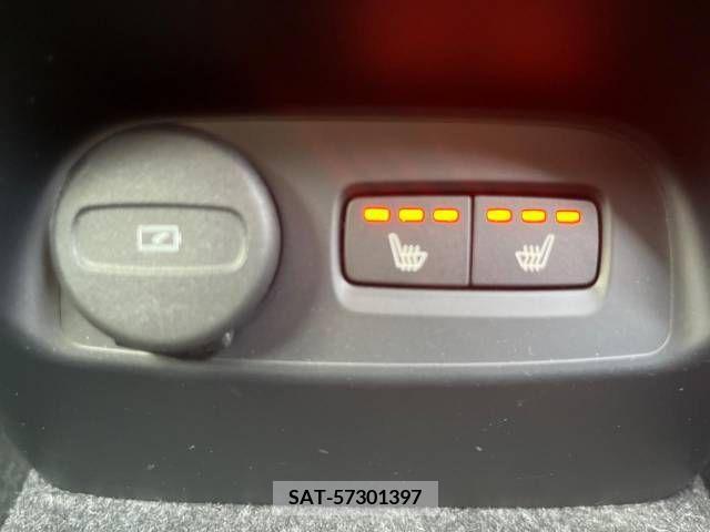 Volvo XC40 2022-03 386831-8
