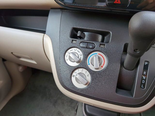 Mitsubishi EK SPACE 2017-03 180794-19