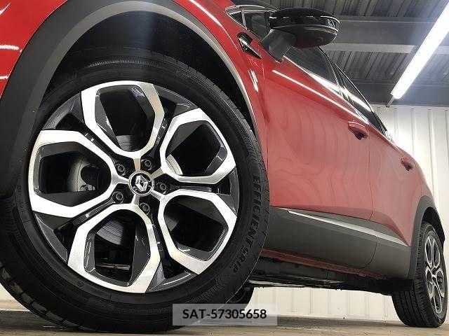 Renault CAPTUR 2022-11 337061-17