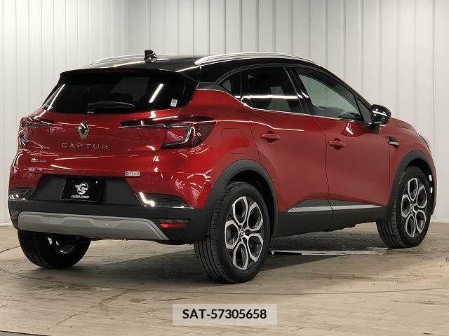Renault CAPTUR 2022-11 337061-14