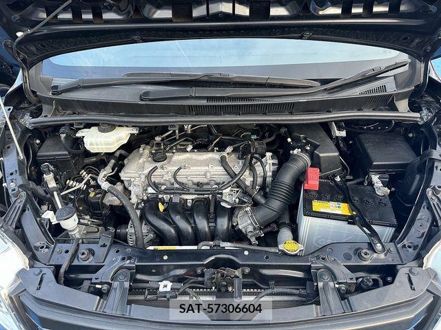 Toyota NOAH 2015-01 209547-5
