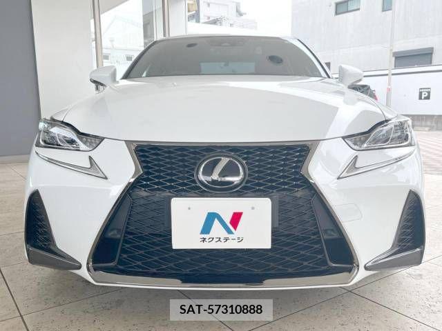 Lexus IS 2017-01 275394-15