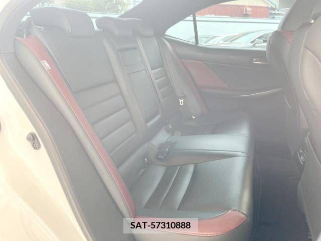 Lexus IS 2017-01 275394-10