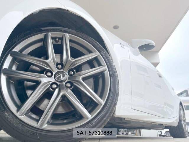 Lexus IS 2017-01 275394-13