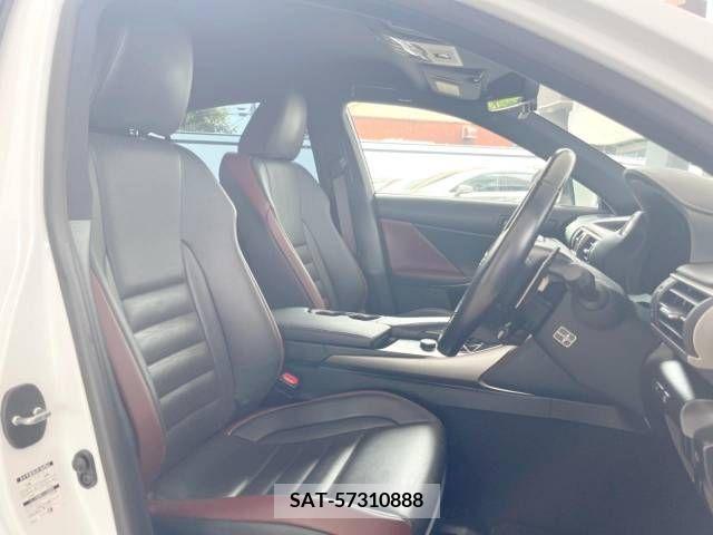 Lexus IS 2017-01 275394-9