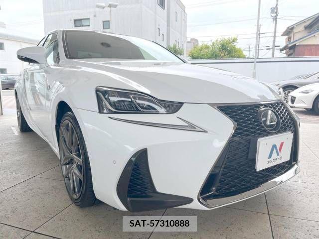 Lexus IS 2017-01 275394-17