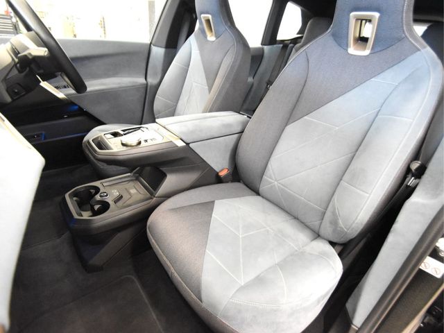 Bmw IX 2021-11 18265-15
