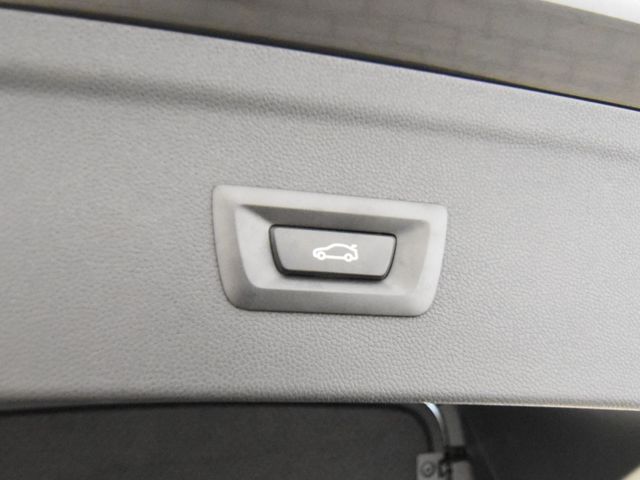 Bmw IX 2021-11 18265-19