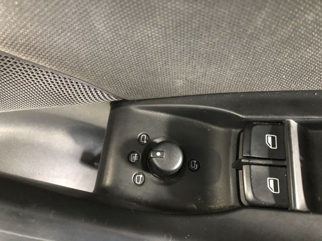 Audi Q3 2014-03 712-18