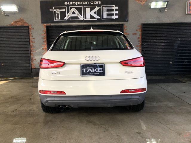 Audi Q3 2014-03 712-3