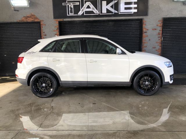 Audi Q3 2014-03 712-5