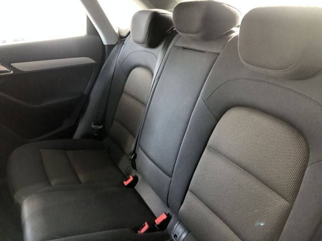 Audi Q3 2014-03 712-13
