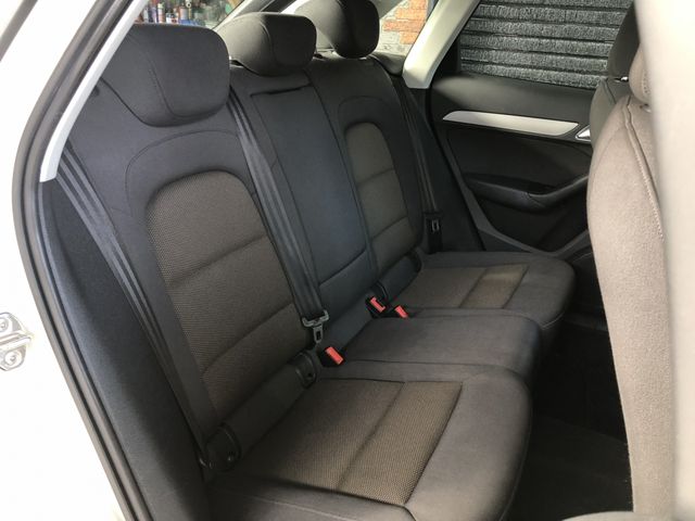 Audi Q3 2014-03 712-11