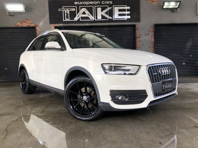 Audi Q3 2014-03 712-0