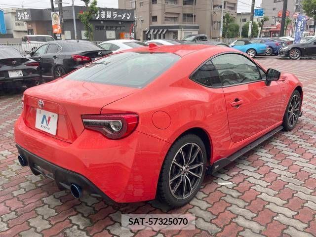Toyota 86 2017-03 258661-17