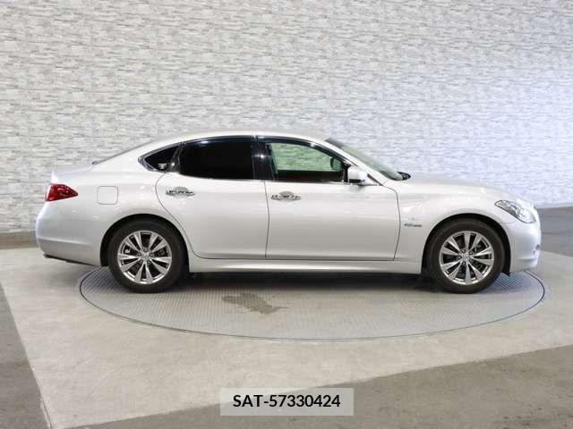 Nissan FUGA HYBRID 2014-03 270663-11