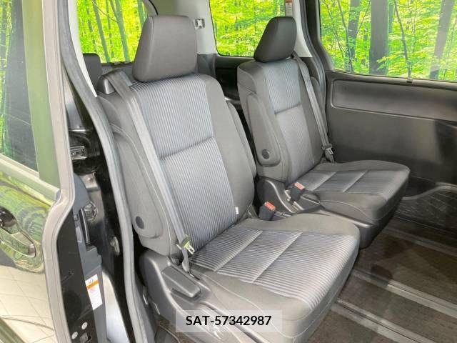 Toyota VOXY 2016-09 289034-9
