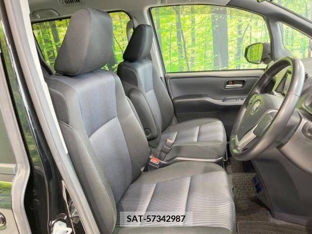 Toyota VOXY 2016-09 289034-8