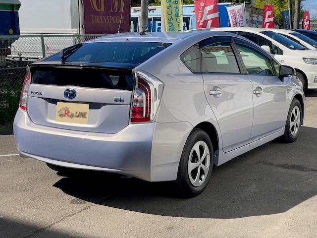 Toyota PRIUS 2013-08 19457-1