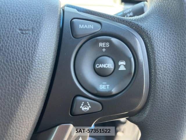 Honda FREED 2018-05 302922-7