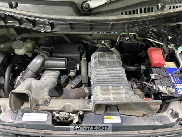 Suzuki SPACIA 2019-01 368639-18