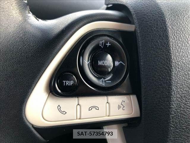 Toyota PRIUS 2016-06 281844-12