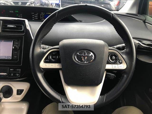 Toyota PRIUS 2016-06 281844-11