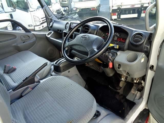 Hino DUTRO 2013-11 193270-2