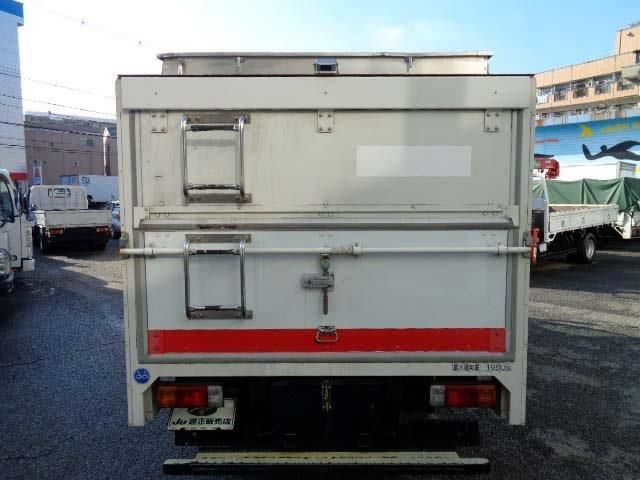 Hino DUTRO 2013-11 193270-12