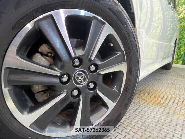 Toyota VOXY 2018-09 348019-14