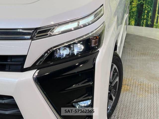 Toyota VOXY 2018-09 348019-13