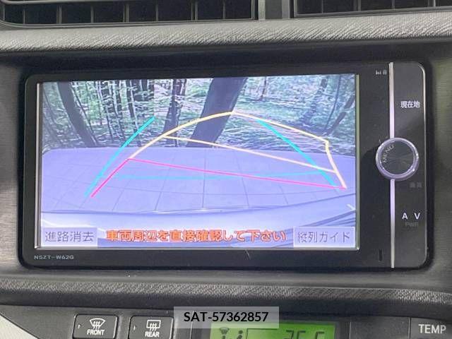 Toyota AQUA 2013-12 382250-3
