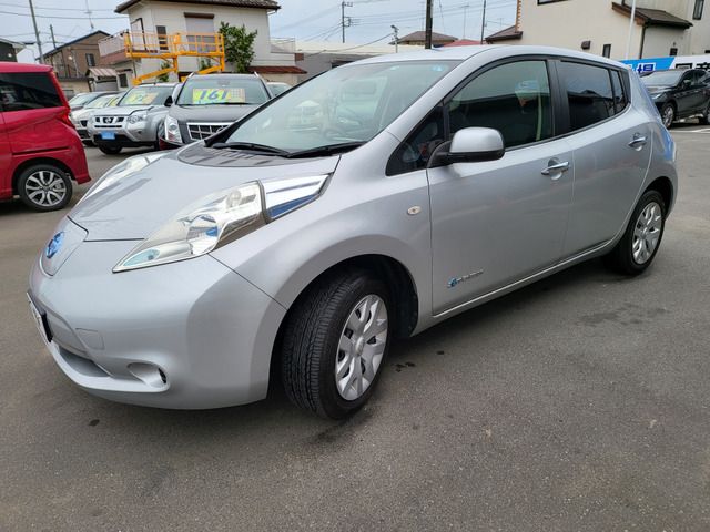 Nissan LEAF 2013-04 3163-5