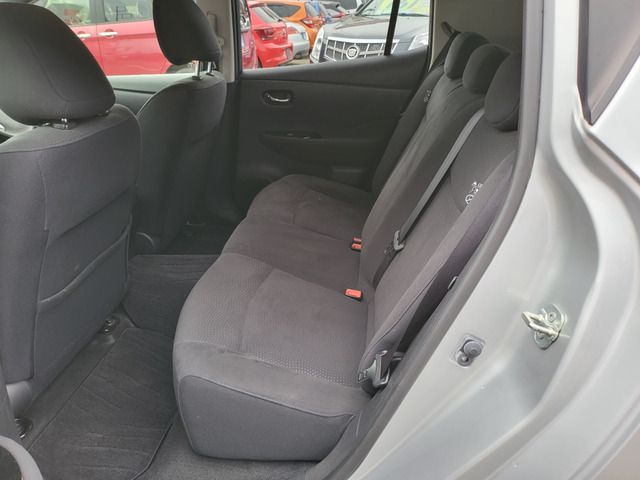 Nissan LEAF 2013-04 3163-14