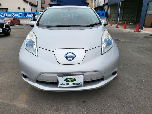 Nissan LEAF 2013-04 3163-4