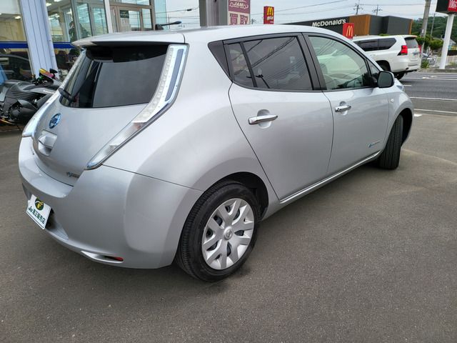 Nissan LEAF 2013-04 3163-9