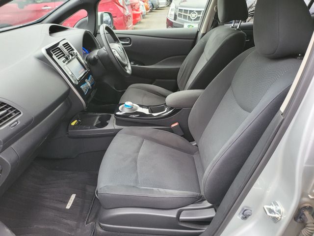 Nissan LEAF 2013-04 3163-15