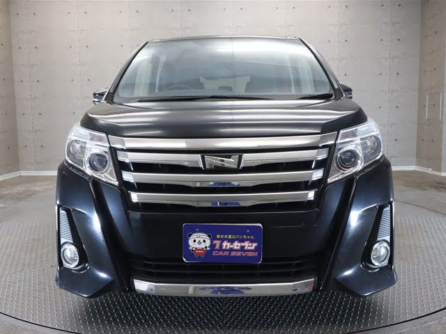 Toyota NOAH 2014-10 6587-19